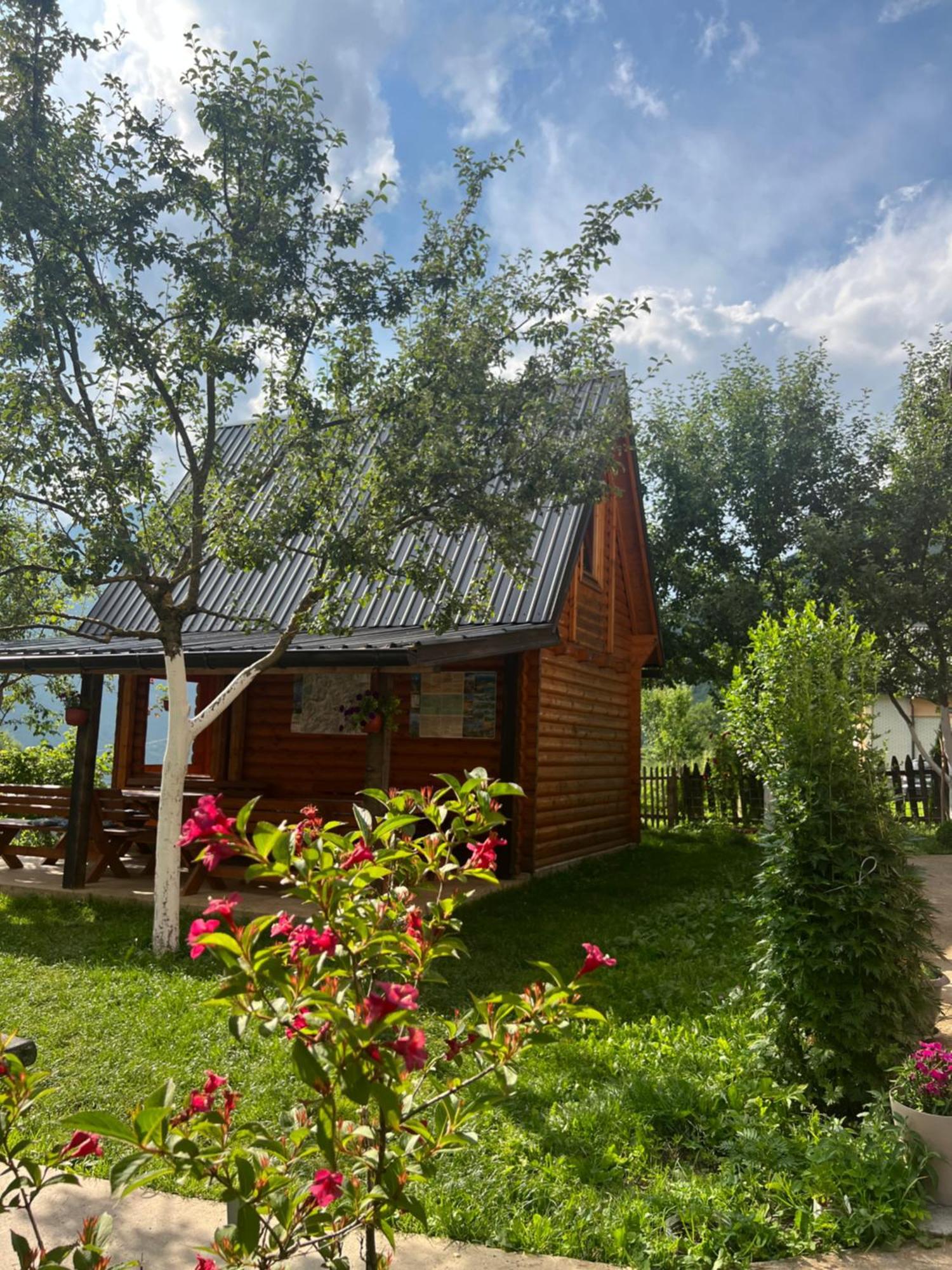 Guest House Kollata Vusanje Exterior photo